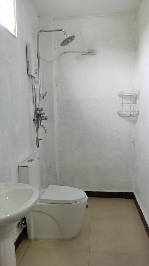 Panda Guest House Coron Exterior photo